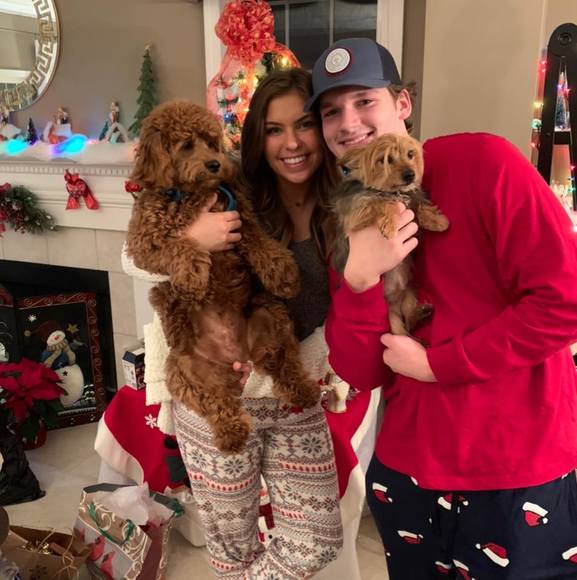 Meet your Posher, Olivia - Picture 1 of 1